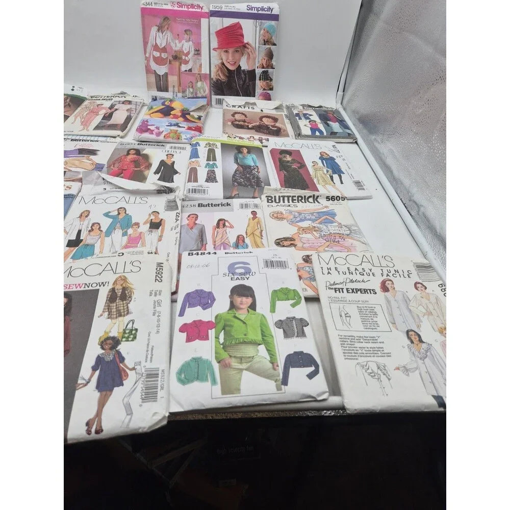 Lot of 22 Vintage & Modern Sewing Patterns McCall’s Simplicity Butterick...